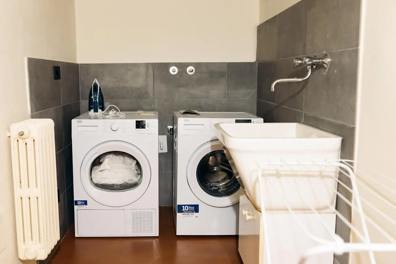 Apartament Private Parking Centro Storico: L'Affresco Bolonia