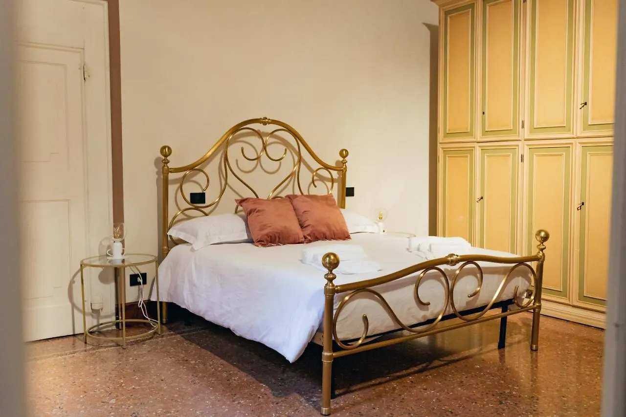 Apartament Private Parking Centro Storico: L'Affresco Bolonia