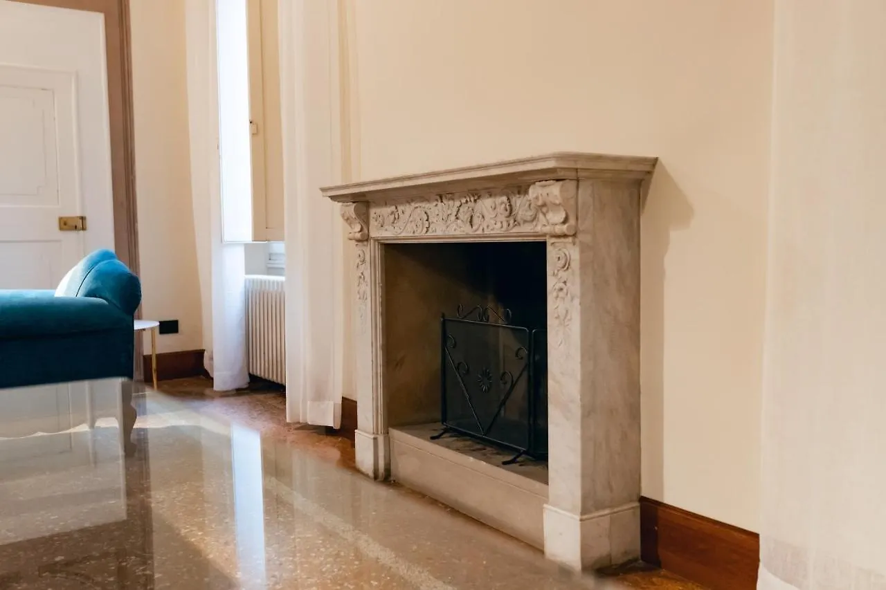Apartament Private Parking Centro Storico: L'Affresco Bolonia