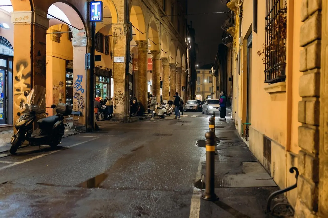 Apartament Private Parking Centro Storico: L'Affresco Bolonia
